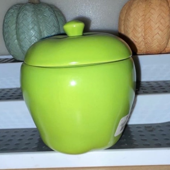 Rae Dunn DW Home & Magenta Apple Cider Figural Apple Candle Canister - Picture 8 of 11